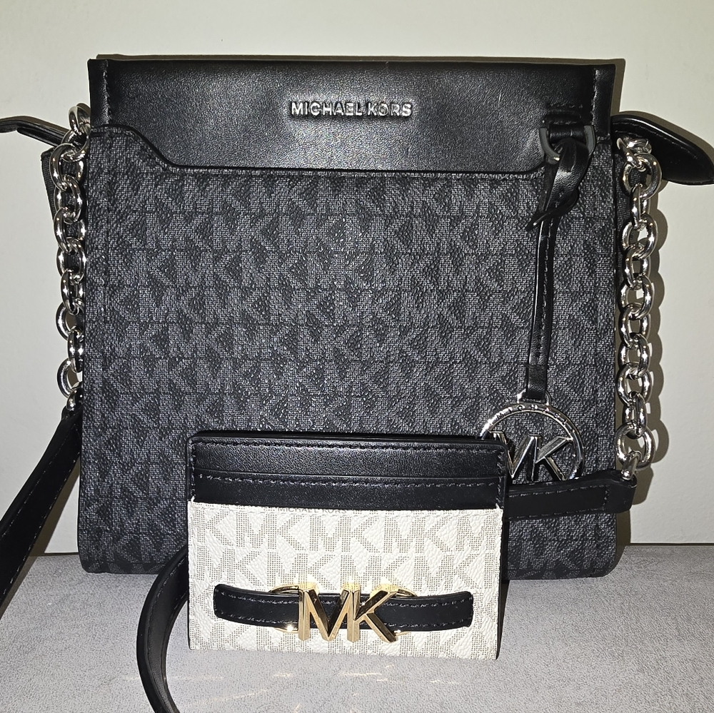 Michael Kors‎ Graham North Messenger BlackBag W/ Card Wallet